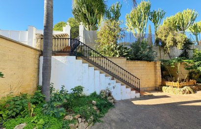 Reventa - House - Detached Villa - Marbella - Elviria