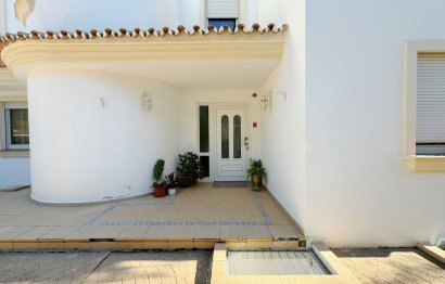 Resale - House - Detached Villa - Marbella - Elviria