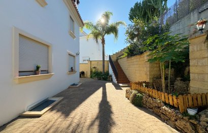 Reventa - House - Detached Villa - Marbella - Elviria