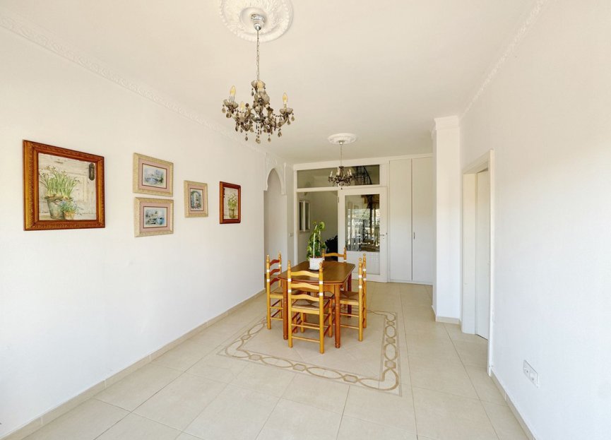 Resale - House - Detached Villa - Marbella - Elviria