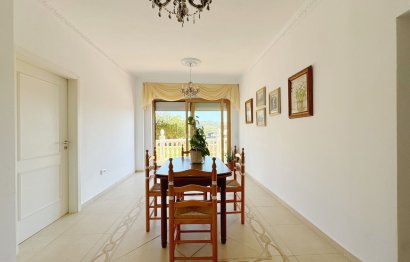 Resale - House - Detached Villa - Marbella - Elviria