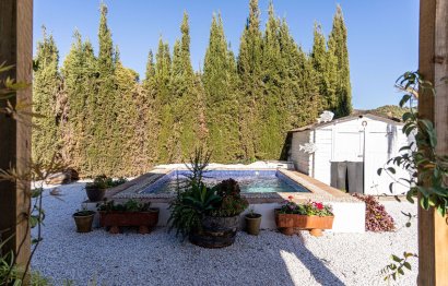 Resale - House - Finca - Cortijo - Estepona - Estepona Centro