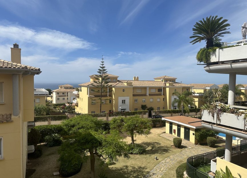 Resale - Apartment - Middle Floor Apartment - Marbella - Cabopino