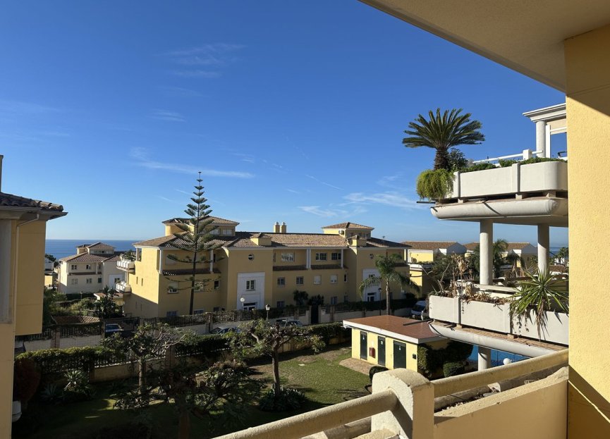 Resale - Apartment - Middle Floor Apartment - Marbella - Cabopino