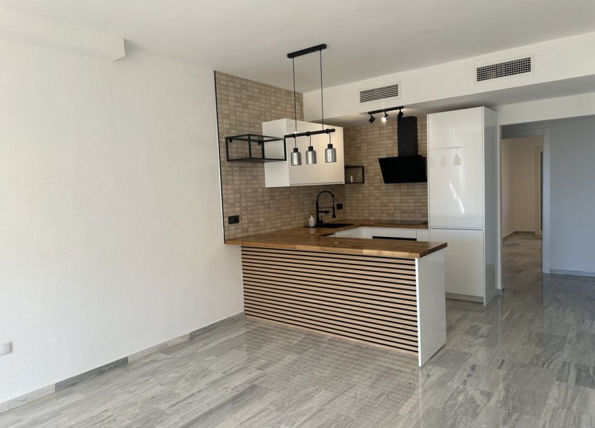 Resale - Apartment - Middle Floor Apartment - Marbella - Cabopino