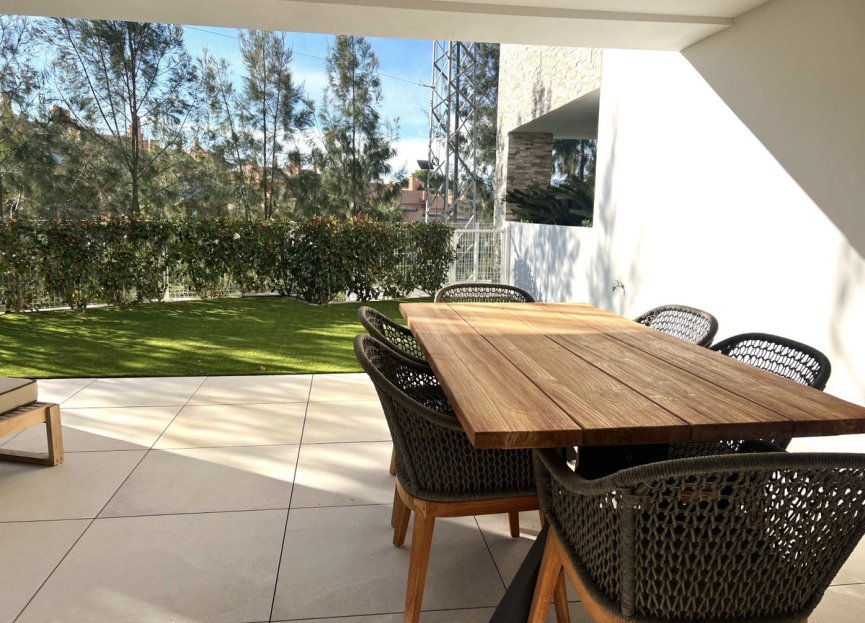 Resale - Apartment - Ground Floor Apartment - Marbella - Cabopino