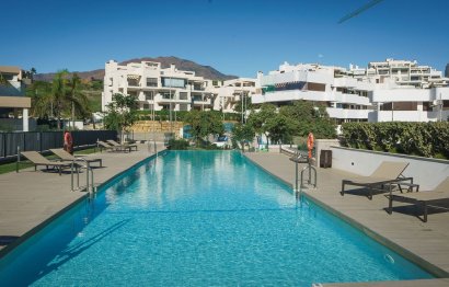 Resale - Apartment - Middle Floor Apartment - Estepona - Estepona Centro