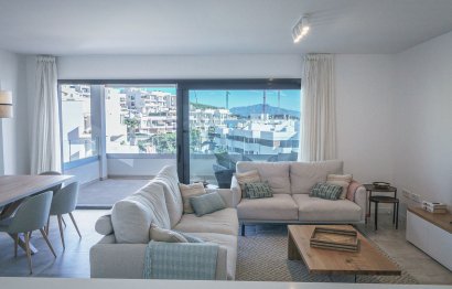 Resale - Apartment - Middle Floor Apartment - Estepona - Estepona Centro