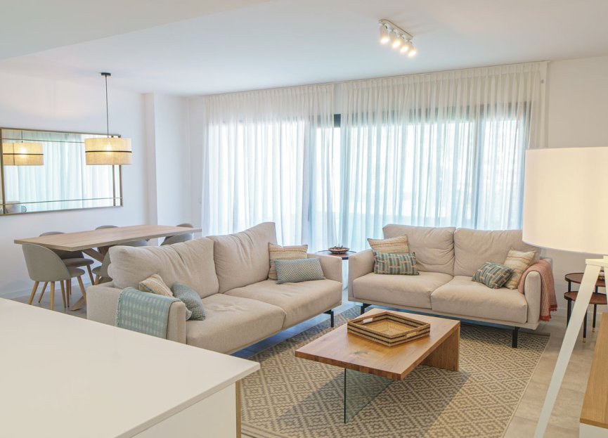 Resale - Apartment - Middle Floor Apartment - Estepona - Estepona Centro