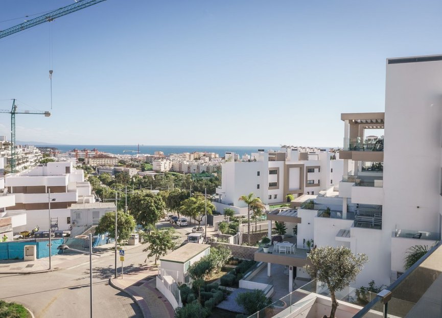 Resale - Apartment - Middle Floor Apartment - Estepona - Estepona Centro