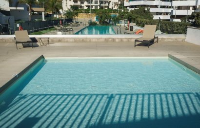 Resale - Apartment - Middle Floor Apartment - Estepona - Estepona Centro