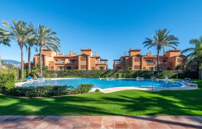 Resale - Apartment - Middle Floor Apartment - Estepona - Estepona Centro