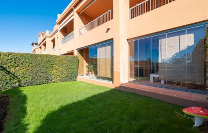 Resale - Apartment - Middle Floor Apartment - Estepona - Estepona Centro