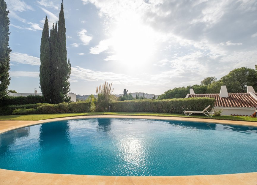 Resale - House - Townhouse - Marbella - Nueva Andalucia