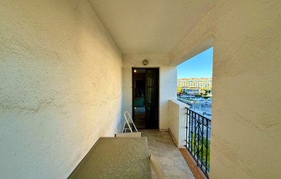 Resale - Apartment - Middle Floor Apartment - Marbella - Puerto Banús