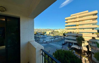 Resale - Apartment - Middle Floor Apartment - Marbella - Puerto Banús