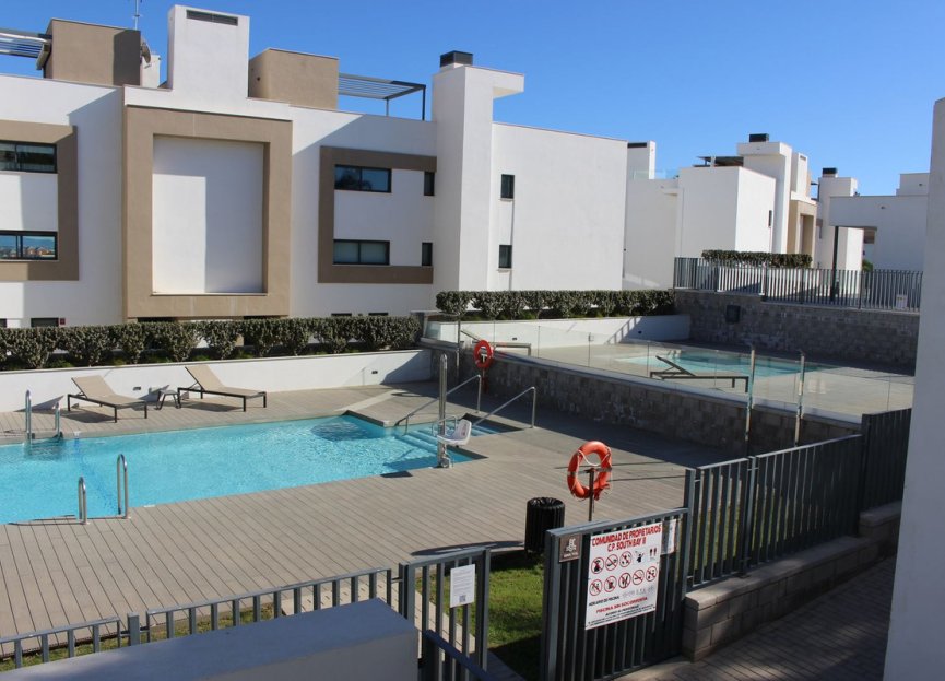 Reventa - Apartment - Middle Floor Apartment - Estepona - Estepona Centro