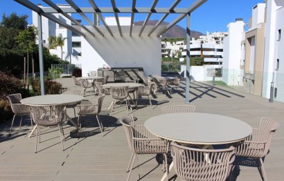 Resale - Apartment - Middle Floor Apartment - Estepona - Estepona Centro