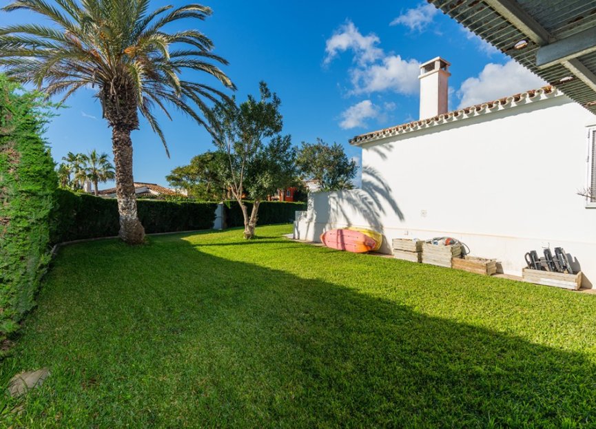 Resale - House - Detached Villa - Marbella - Marbella Centro