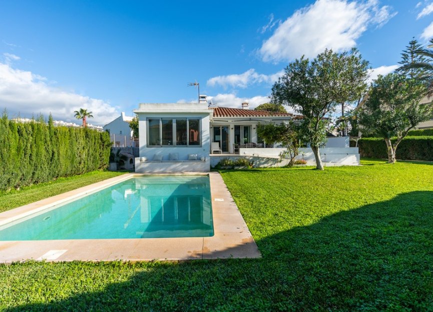 Resale - House - Detached Villa - Marbella - Marbella Centro