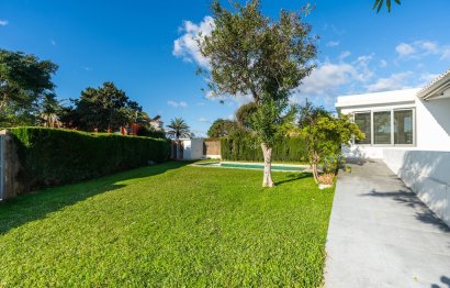 Resale - House - Detached Villa - Marbella - Marbella Centro