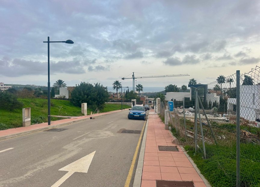 Reventa - Plot - Residential Plot - Estepona - Valle Romano