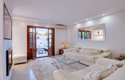 Resale - House - Townhouse - Estepona - Estepona Centro