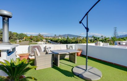 Resale - House - Townhouse - Estepona - Estepona Centro