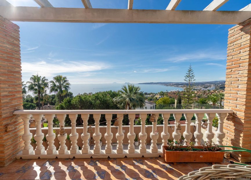 Resale - House - Detached Villa - Estepona - Estepona Centro