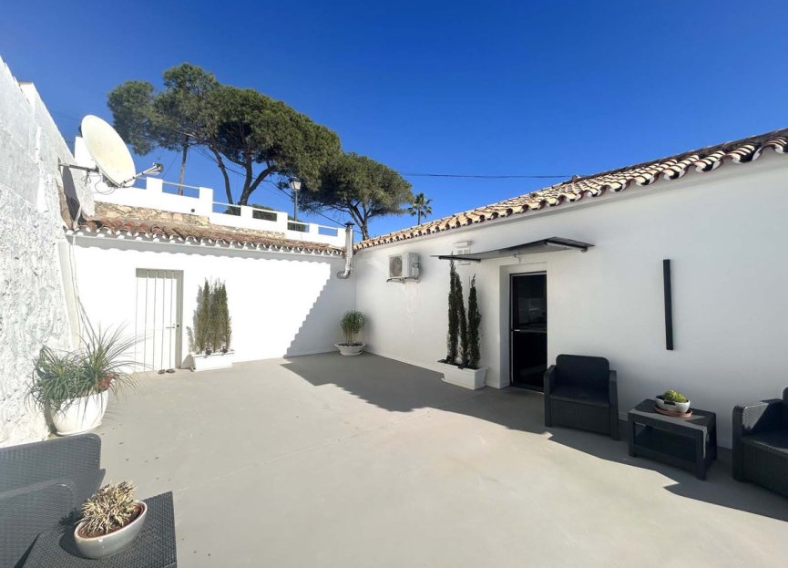 Resale - House - Detached Villa - Mijas - El Chaparral