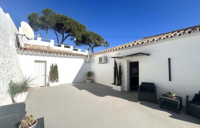 Resale - House - Detached Villa - Mijas - El Chaparral