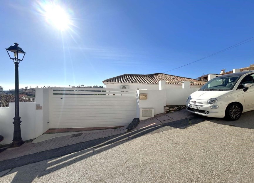 Resale - House - Detached Villa - Mijas - El Chaparral