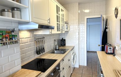 Resale - Apartment - Middle Floor Apartment - Fuengirola - Fuengirola Centro