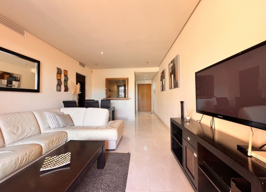 Resale - Apartment - Middle Floor Apartment - Estepona - Estepona Centro