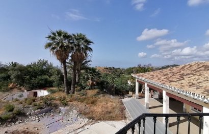 Resale - House - Detached Villa - Benahavís - La Quinta