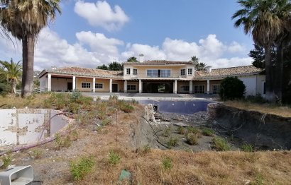 Resale - House - Detached Villa - Benahavís - La Quinta