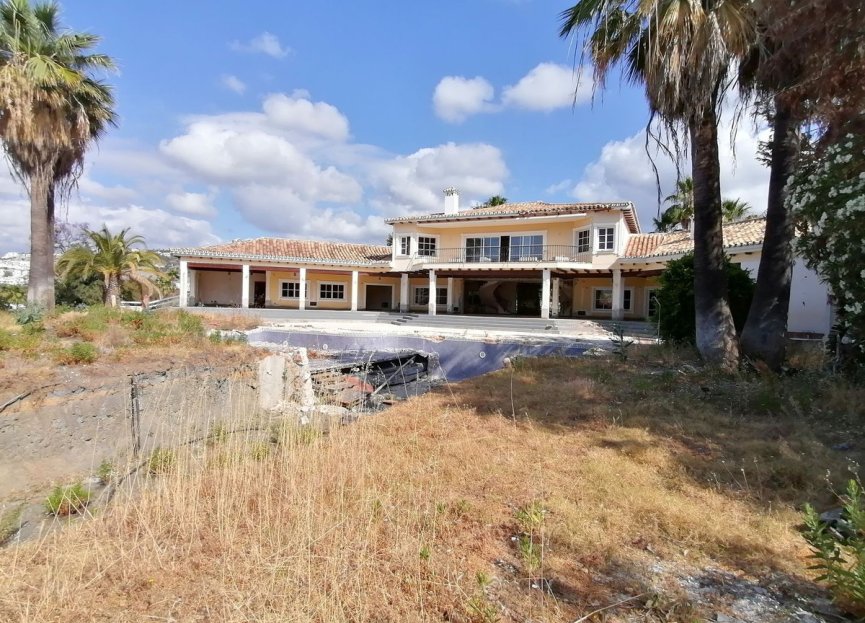 Resale - House - Detached Villa - Benahavís - La Quinta