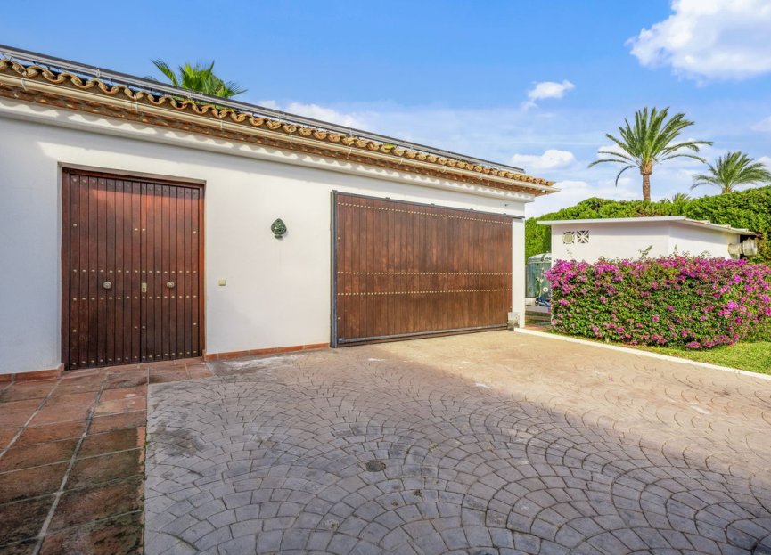 Reventa - House - Detached Villa - Marbella - Guadalmina Baja