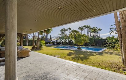 Resale - House - Detached Villa - Marbella - Guadalmina Baja