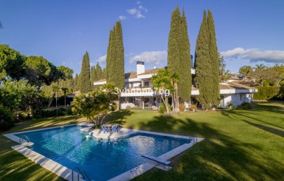 Resale - House - Detached Villa - Marbella - Guadalmina Baja