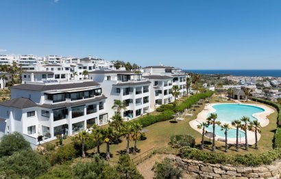 Reventa - Apartment - Middle Floor Apartment - Estepona - Estepona Centro