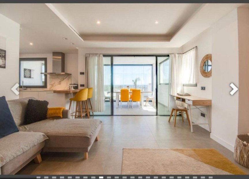 Resale - Apartment - Penthouse Duplex - Estepona - Estepona Centro