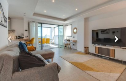 Resale - Apartment - Penthouse Duplex - Estepona - Estepona Centro