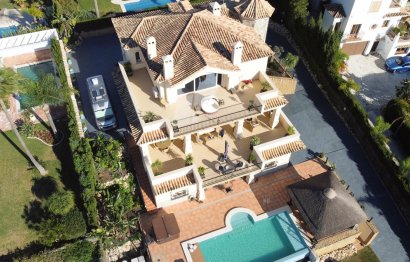 Resale - House - Detached Villa - Marbella - Nueva Andalucia