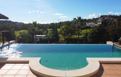 Resale - House - Detached Villa - Marbella - Nueva Andalucia