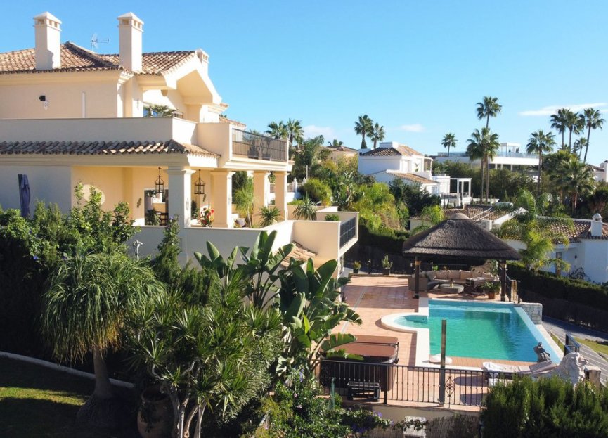 Resale - House - Detached Villa - Marbella - Nueva Andalucia