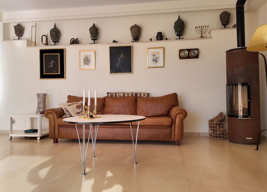 Resale - House - Detached Villa - Marbella - Nueva Andalucia