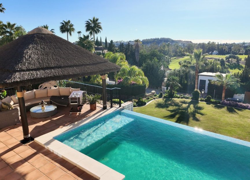 Resale - House - Detached Villa - Marbella - Nueva Andalucia