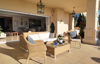 Resale - House - Detached Villa - Marbella - Nueva Andalucia