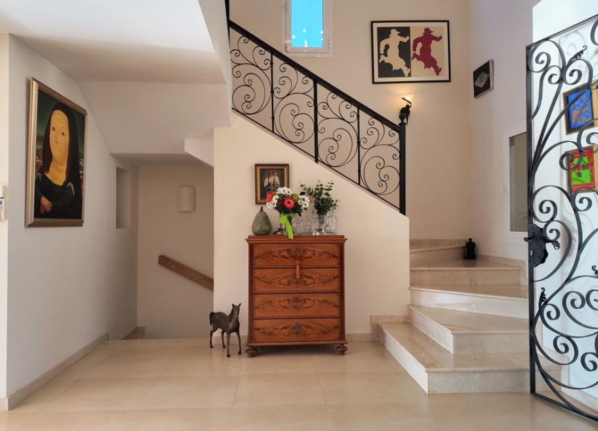 Resale - House - Detached Villa - Marbella - Nueva Andalucia